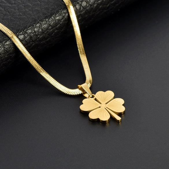 Wholesale Women's Hip Hop Stainless Steel Flat Snake Bone Chain With Hollow Love Clover Pattern Necklace