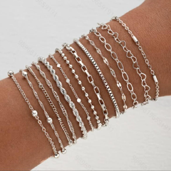 Wholesale Women's Hollow Love Round Bead Twist Chain Bracelet Alloy Heart Pattern Electroplated