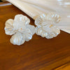 Wholesale Women's Imitation Pearl Flower Earrings French Retro Style