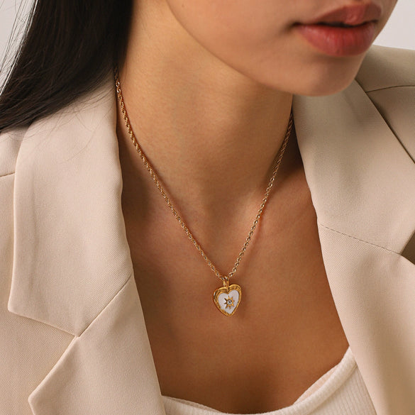 Wholesale Women's Ins French Retro Gold Plated Braided Chain Heartshaped Stainless Steel Pendant Necklace