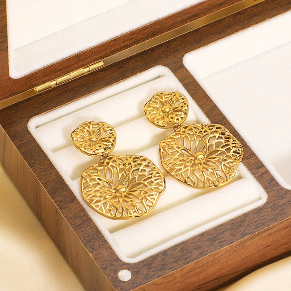 Wholesale Women's Ins Simple Hollow Flower Stainless Steel Earrings With Vacuum Plating