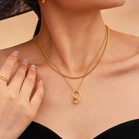Wholesale Women's Ins Simple Stainless Steel Hollow Irregular Geometric Heart Shape Light Luxury Necklace With Electroplating