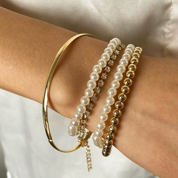 Wholesale Women's Ins Style Alloy Bracelet With Heart Shape Geometric Letters Numbers Text Pattern Electroplated