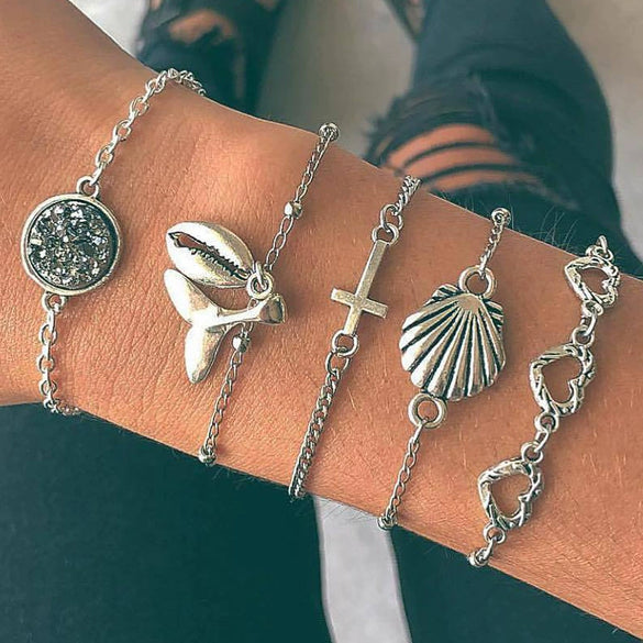 Wholesale Women's Ins Style Alloy Bracelet With Heart Shape Geometric Letters Numbers Text Pattern Electroplated