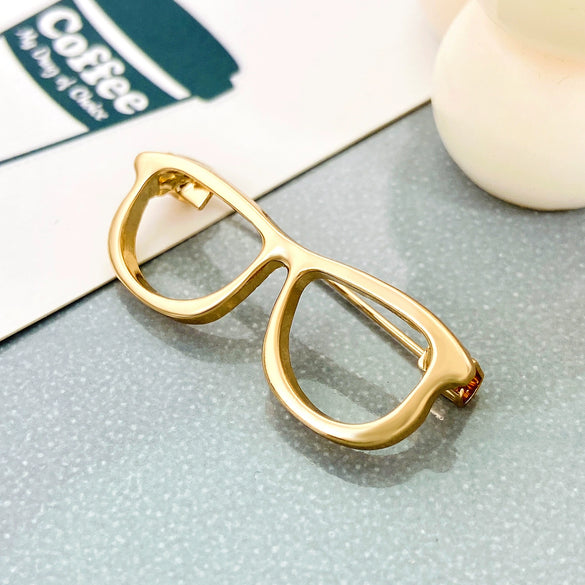 Wholesale Women's Ins Style Alloy Geometric Hollow Glasses Frame Brooch With Electroplating