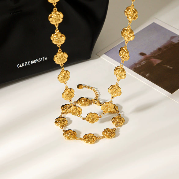 Wholesale Women's Ins Style Flower Pattern Stainless Steel Electroplated Necklace And Bracelet Jewelry