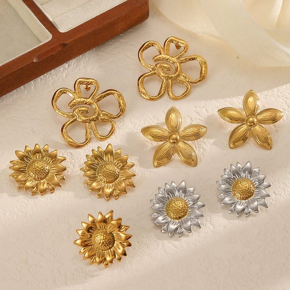 Wholesale Women's Ins Style Flower Pattern Titanium Steel And Stainless Steel Earrings With Pvd Furnace Vacuum Real Gold Plating