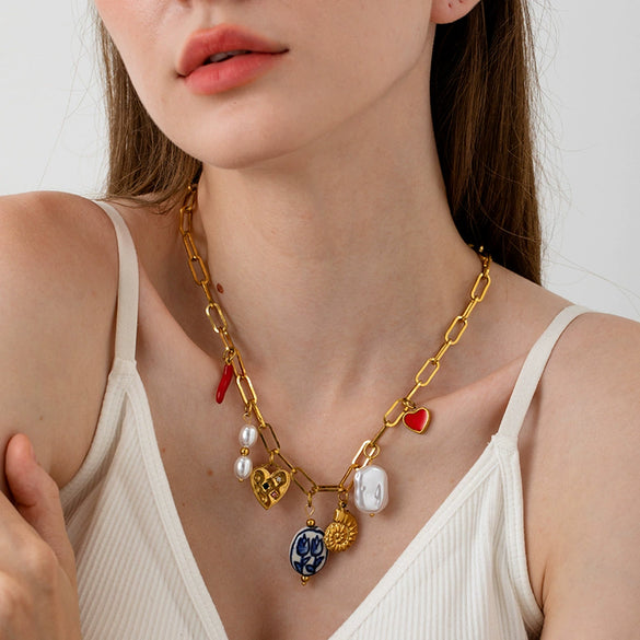 Wholesale Women's Ins Style Minimalist Geometric Heart And Flower Pattern Stainless Steel Cross Chain Necklace With 18K Gold Plating