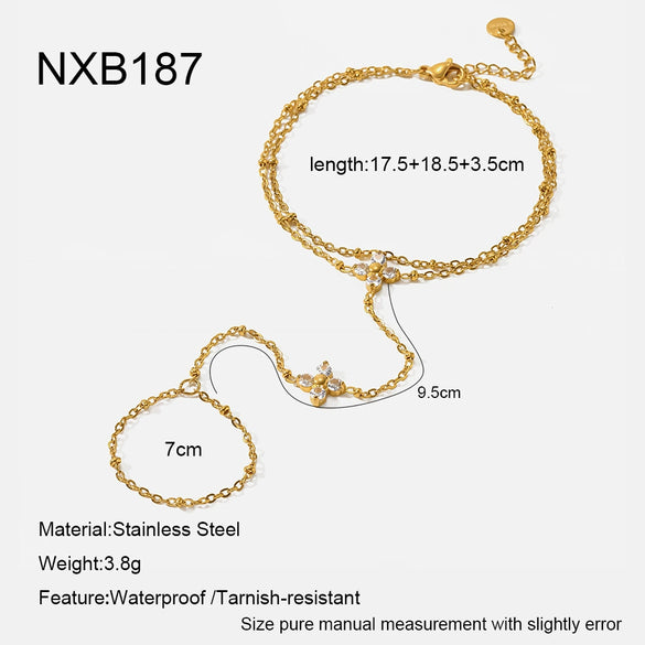 Wholesale Women's Ins Style Stainless Steel 18K Gold Plated Heart Shaped Flower Pendant Wrist Chain Jewelry