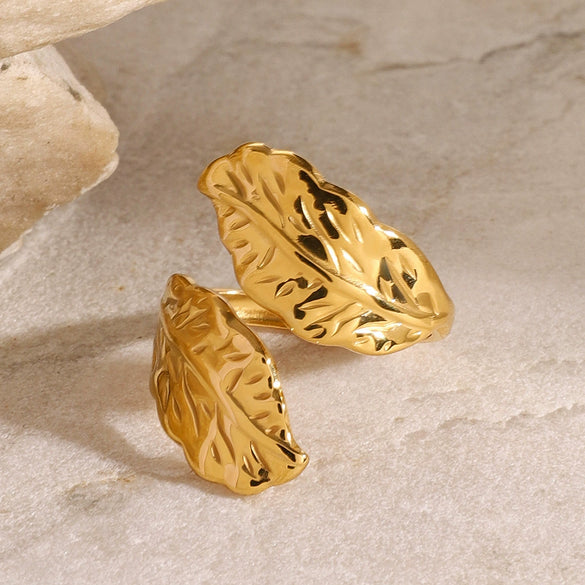 Wholesale Women's Ins Style Stainless Steel Leaf Pattern Electroplated Opening Ring Jewelry
