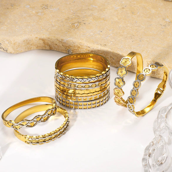 Wholesale Women's Ins Style Stainless Steel Quadrilateral Diamond Texture 18K Gold Plated Bracelet