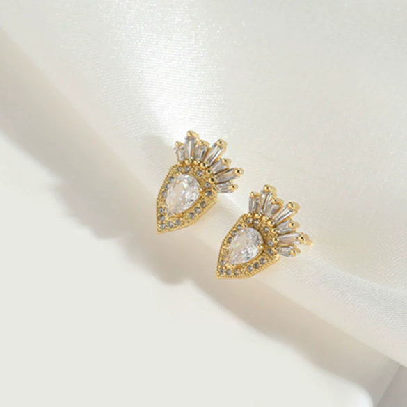 Wholesale Women's Jewelry Copper Heart Shape Zirconia Simple Vintage Earrings