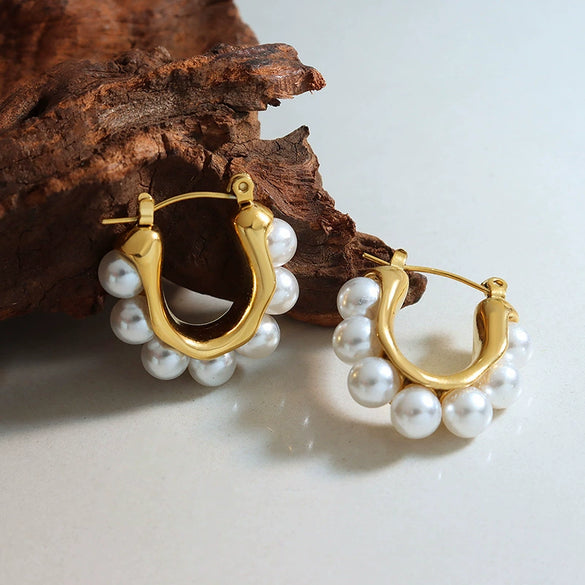 Wholesale Women's Jewelry French Retro Imitation Pearl Baroque Style Titanium Steel Earrings With Geometric Pattern And Electroplating Treatment