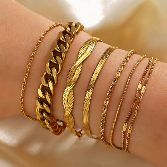 Wholesale Women's Jewelry Set Cuban Chain Bracelet Stacked 18K Gold Plated Stainless Steel Flat Snake Bracelet With Geometric Pattern