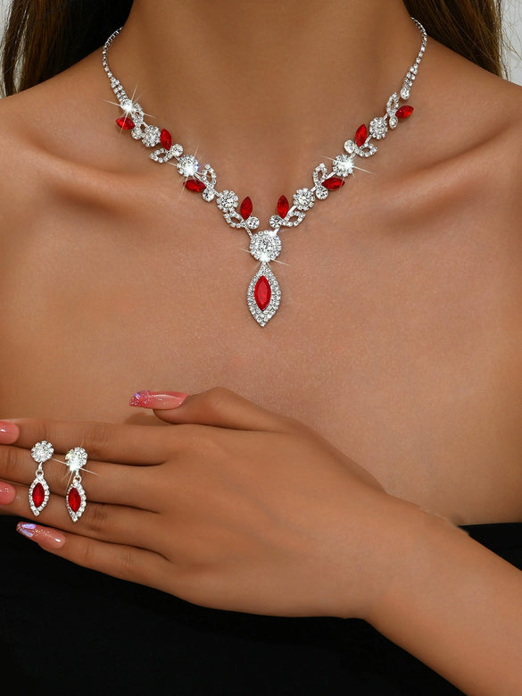 Wholesale Women's Jewelry Set With White Crystal Flower Design Rhinestone Material Love Water Drops Bells Pattern Electroplating Treatment