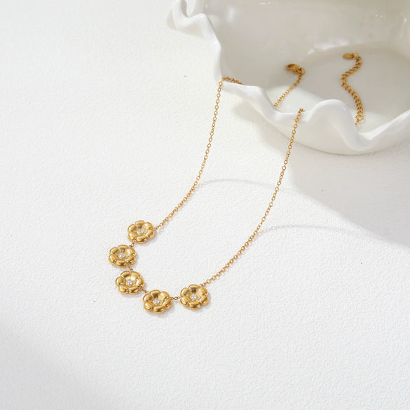 Wholesale Women's Jewelry Stainless Steel 18K Gold Electroplated Heart Drop Bell Pattern Camellia Zircon Yshaped Necklace With Titanium Steel Pendant