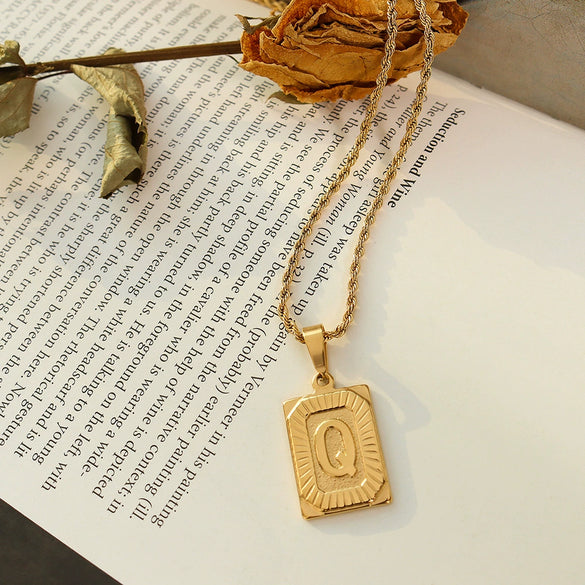 Wholesale Women's Jewelry 316L Stainless Steel Luxury Retro Necklace With Geometric Pattern And Electroplating Treatment