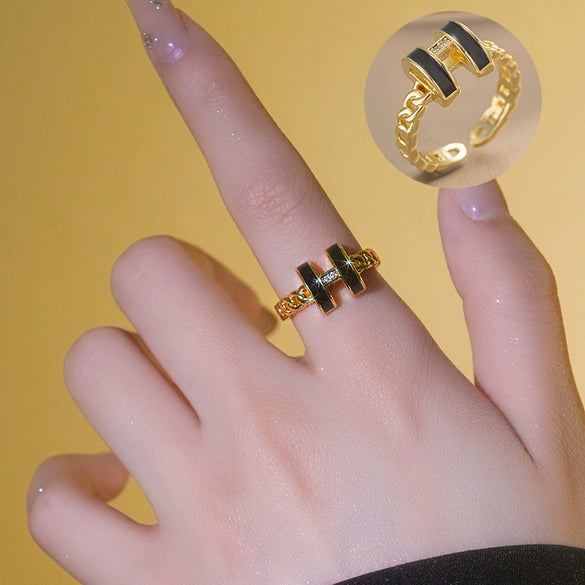 Wholesale Women's Jewelry Trendy Black H Ring Hollow Titanium Steel Jewelry With Diamond Design And Vacuum Furnace Electroplating