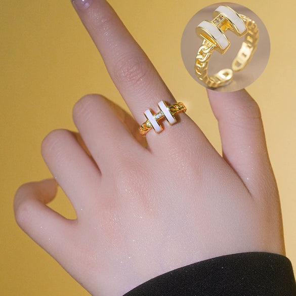 Wholesale Women's Jewelry Trendy Black H Ring Hollow Titanium Steel Jewelry With Diamond Design And Vacuum Furnace Electroplating