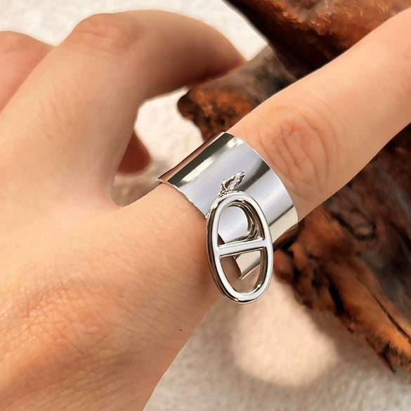 Wholesale Women's Jewelry Vintage Style Animal Pattern Stainless Steel Ring Bracelet Electroplated