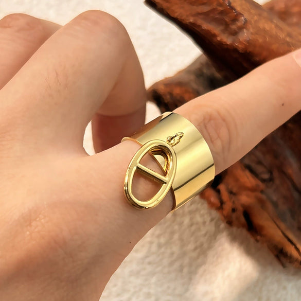 Wholesale Women's Jewelry Vintage Style Animal Pattern Stainless Steel Ring Bracelet Electroplated