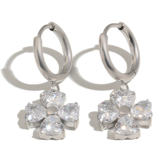 Wholesale Women's 18K Electroplated Stainless Steel Flower Ear Clips Earrings Highend Style