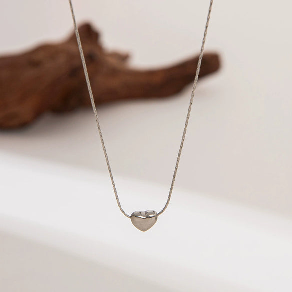 Wholesale Women's 18K Gold Electroplated Titanium Steel Heart Pendant O Word Chain Necklace