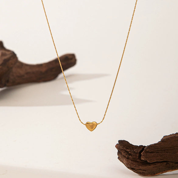 Wholesale Women's 18K Gold Electroplated Titanium Steel Heart Pendant O Word Chain Necklace