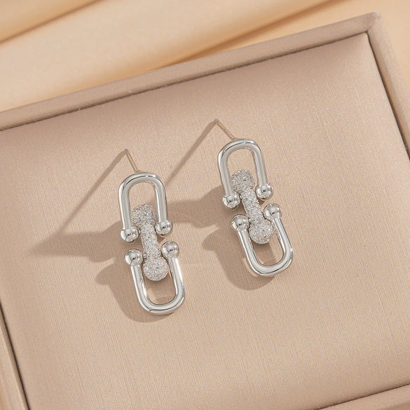 Wholesale Women's 18K Gold Electroplated Zircon Inlaid Horseshoe Buckle Pig Nose Pendant And Earrings Set Made Of Environmentally Friendly Copper Light Luxury Accessories