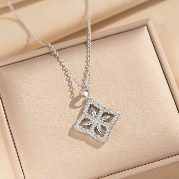 Wholesale Women's 18K Gold Plated Copper Zircon Rhombus Flower O Word Chain Necklace Light Luxury Jewelry