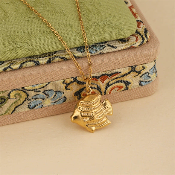 Wholesale Women's 18K Gold Plated Stainless Steel Geometric Minimalist Tropical Fish Pendant Cross Chain Necklace