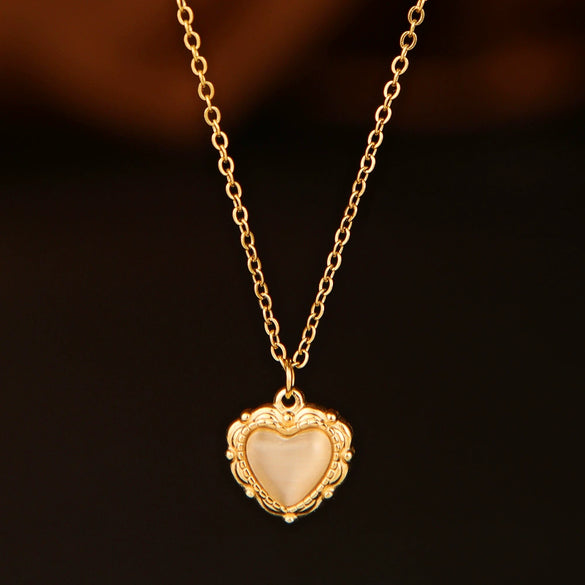 Wholesale Women's 14K Goldplated Heartshaped Pearl Clavicle Necklace Made Of Titanium Steel And Stainless Steel