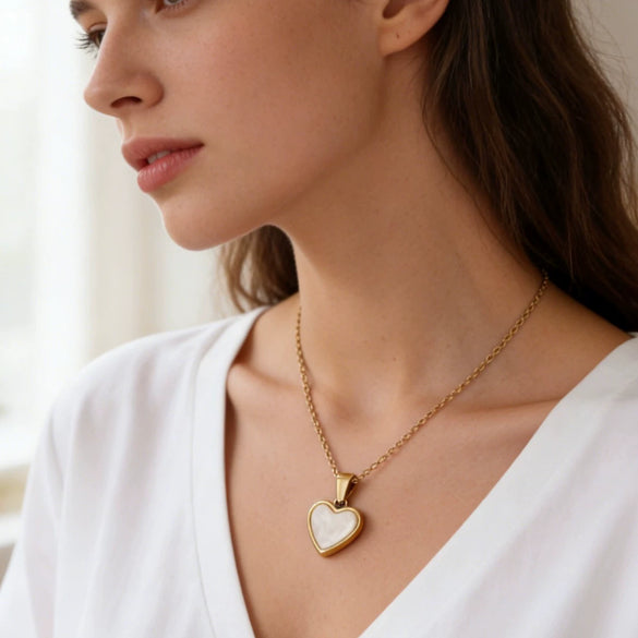 Wholesale Women's 18K Goldplated Light Luxury Heartshaped Stainless Steel Pendant Necklace