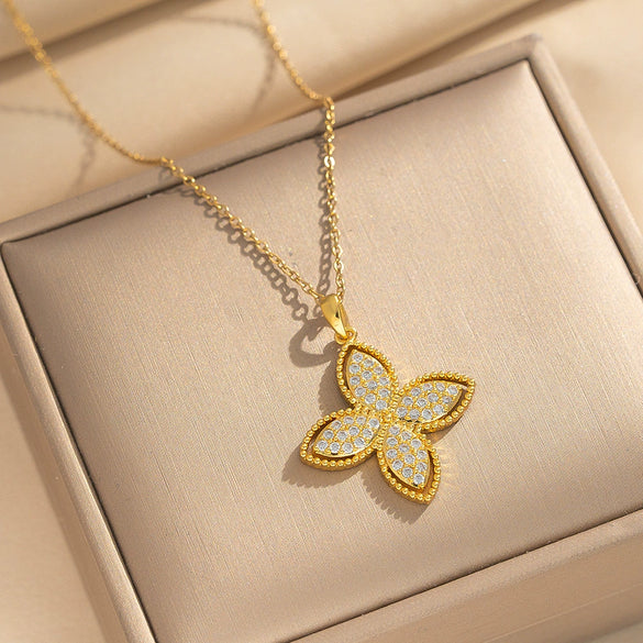 Wholesale Women's 18K Real Gold Plated Copper Pendant Four Leaf Clover Geometric Flower Leaf Necklace With O Word Chain In Light Luxury Style