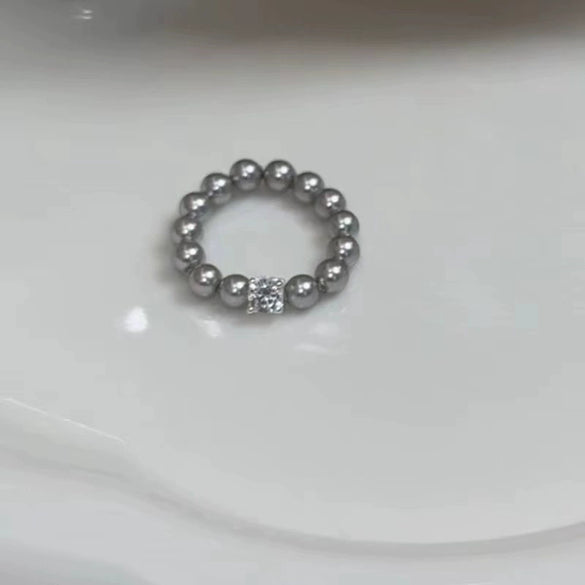 Wholesale Women's Light Luxury Beaded Ring Made Of Freshwater Pearl With Handmade Design And Small Square Shape