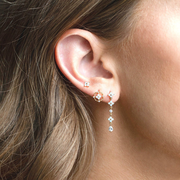 Wholesale Women's Light Luxury Brass Earrings With Flower Pattern And Real Gold Plated