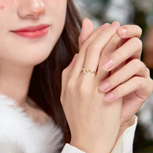 Wholesale Women's Light Luxury Christmas Series 925 Sterling Silver Jewelry With Gingerbread Man Pendant And Cross Chain Electroplated