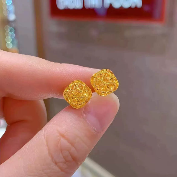 Wholesale Women's Light Luxury Copper Electroplated Flower Shaped Earrings With Silver Needle Sequins