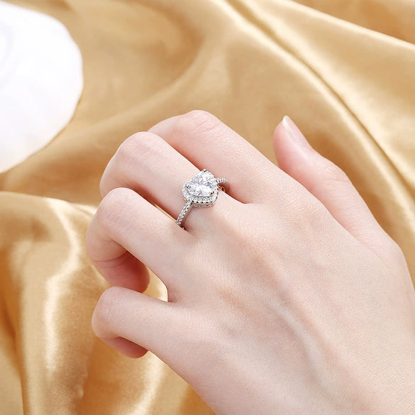 Wholesale Women's Light Luxury Copper Heartshaped Micropaved Zircon Engagement Ring