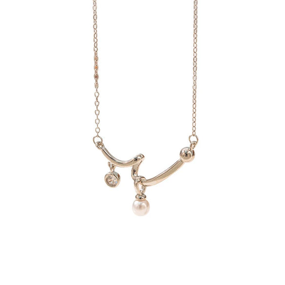 Wholesale Women's Light Luxury Curved Pearl Copper Electroplated O Word Chain Clavicle Necklace