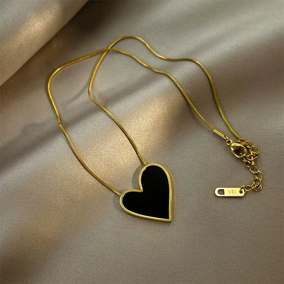 Wholesale Women's Light Luxury Dark Style Collarbone Chain Necklace With Heart Shaped Pendant Titanium Steel Electroplated