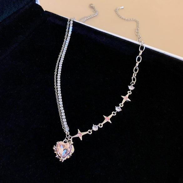 Wholesale Women's Light Luxury Diamond Set Copper And Titanium Steel Flower Pendant Necklace