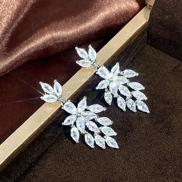 Wholesale Women's Light Luxury Elegant Allmatch Leaf And Flower Copper Earrings For Bridal