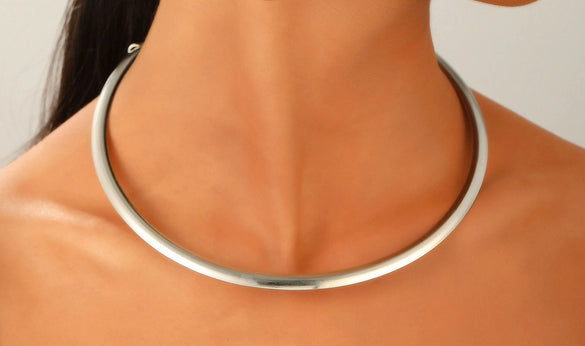 Wholesale Women's Light Luxury Exaggerated Geometric Wave Design Alloy Necklace With Electroplating