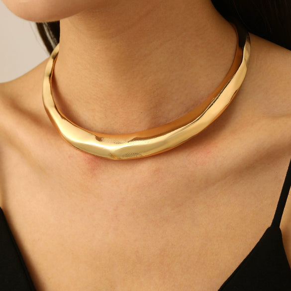 Wholesale Women's Light Luxury Exaggerated Geometric Wave Design Alloy Necklace With Electroplating