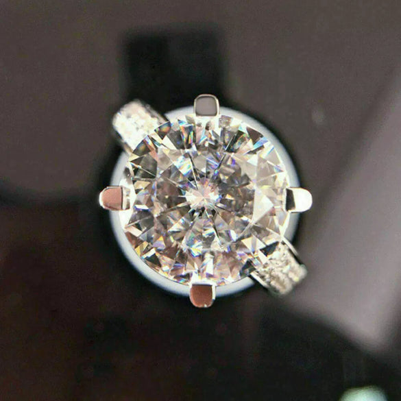 Wholesale Women's Light Luxury Fashion Fourclaw Flower Bud Simulation Diamond Ring Copper Zircon Geometric