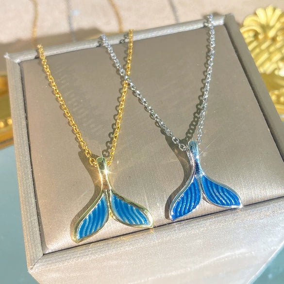 Wholesale Women's Light Luxury Fish Tail Pattern Titanium Steel Oshaped Chain Necklace With Copper Inlaid Zircon Pendant Electroplated