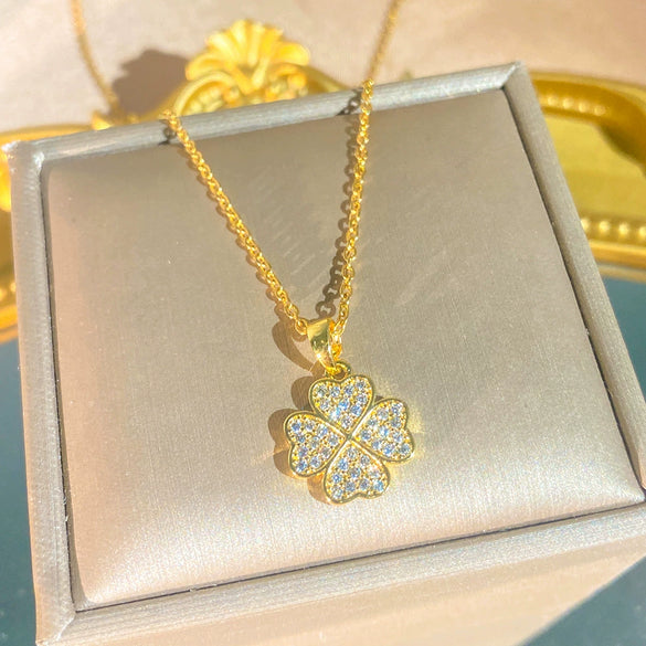Wholesale Women's Light Luxury Four Leaf Clover Titanium Steel Necklace With Zircon Oshaped Chain And Delicate Floral Design