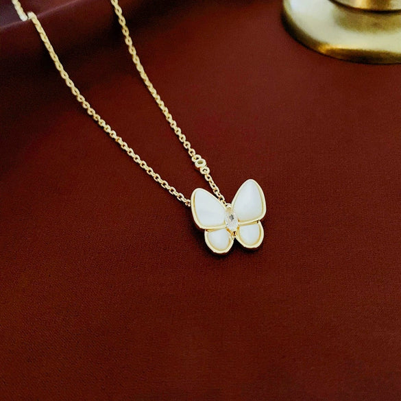 Wholesale Women's Light Luxury Geometric Animal Copper Alloy Real Gold Electroplated Fritillary Butterfly Pearl Necklace