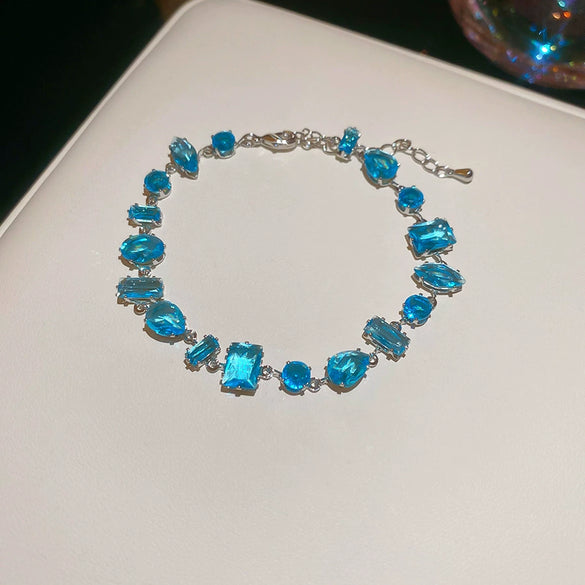Wholesale Women's Light Luxury Geometric Copper Plastic Zircon Bracelet